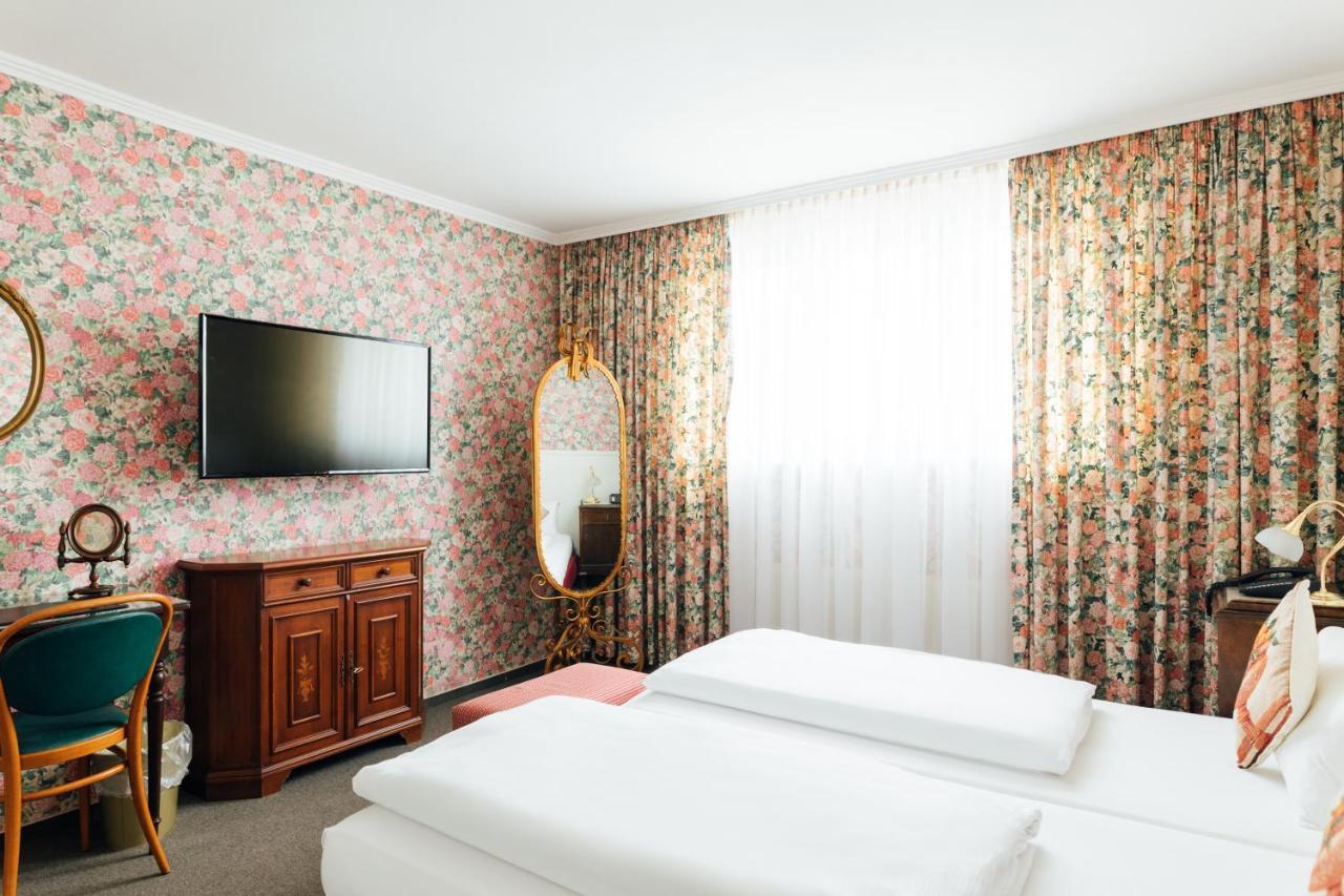 Das Kleine Hotel In Ruhiger Stadtlage Висбаден Экстерьер фото
