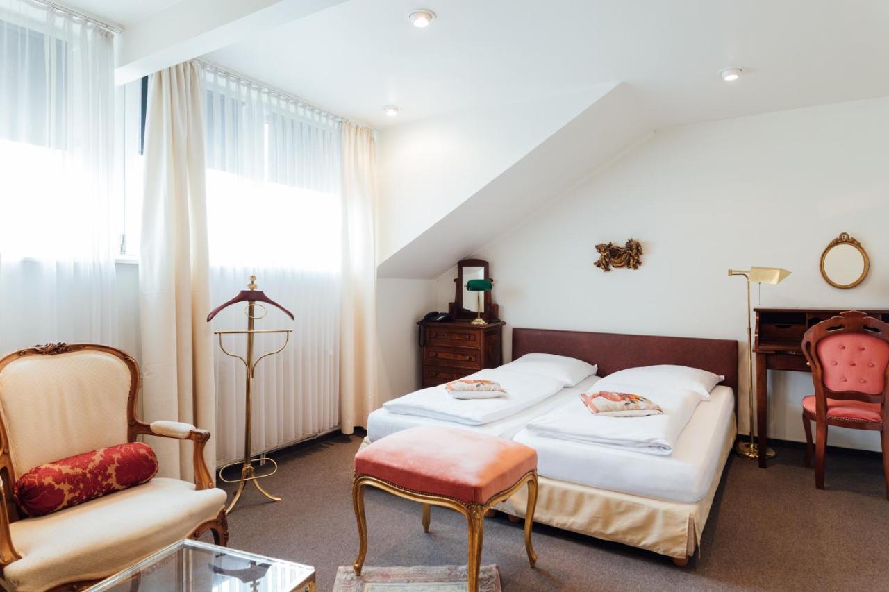 Das Kleine Hotel In Ruhiger Stadtlage Висбаден Экстерьер фото