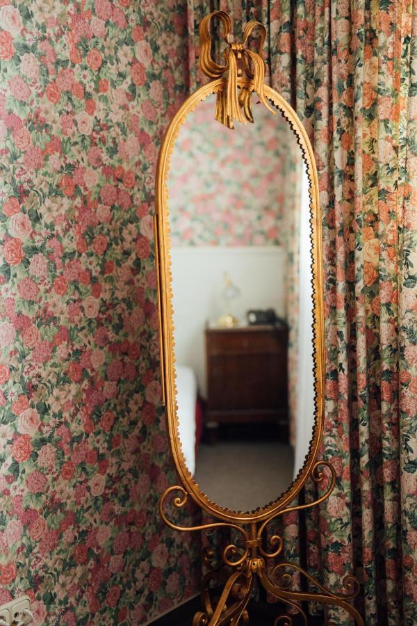 Das Kleine Hotel In Ruhiger Stadtlage Висбаден Экстерьер фото